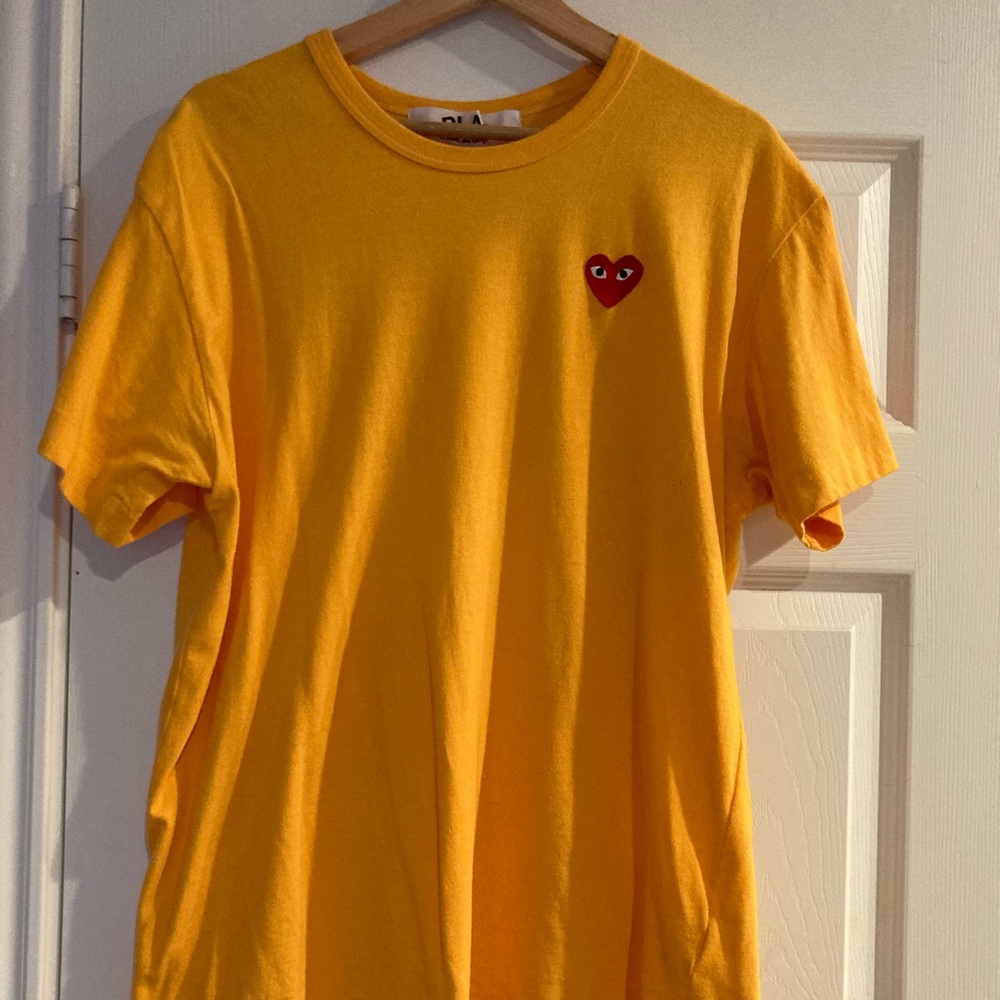 Comme des GARÇON PLAY SHORT SLEEVED SHIRT